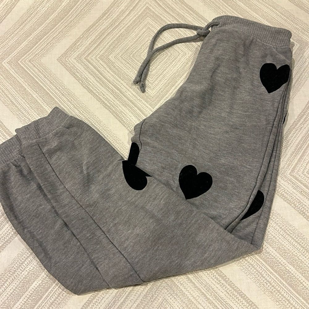 Chaser Girls Grey Joggers with Velvet Black Hearts - Size JS